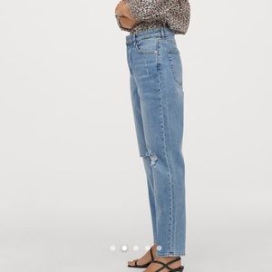 NWT H&M High Waisted Distressed Mom Jeans